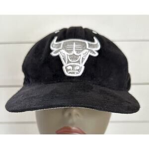 Mitchell & Ness Chicago Bulls NBA Black Silver SnapBack Adjustable Cap Hat RARE